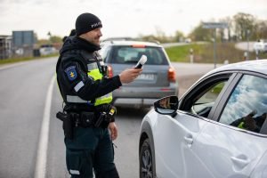Policija